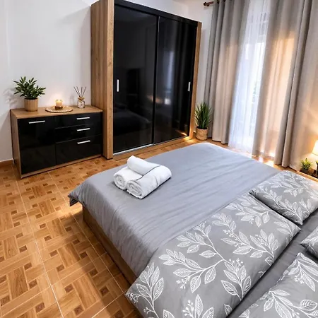 Apartament Theos Beachside Escape *